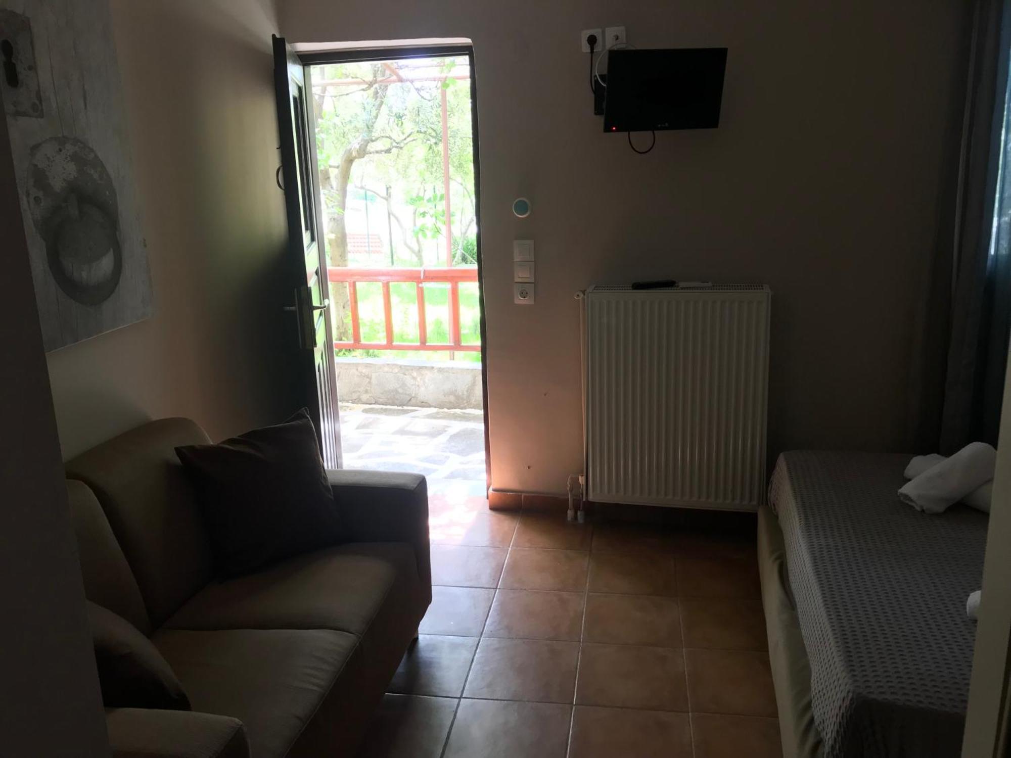 Kymata Hotel Palaiopoli  Екстериор снимка